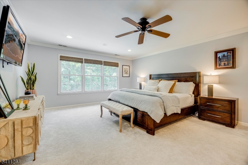 15 Winding Ridge Rd