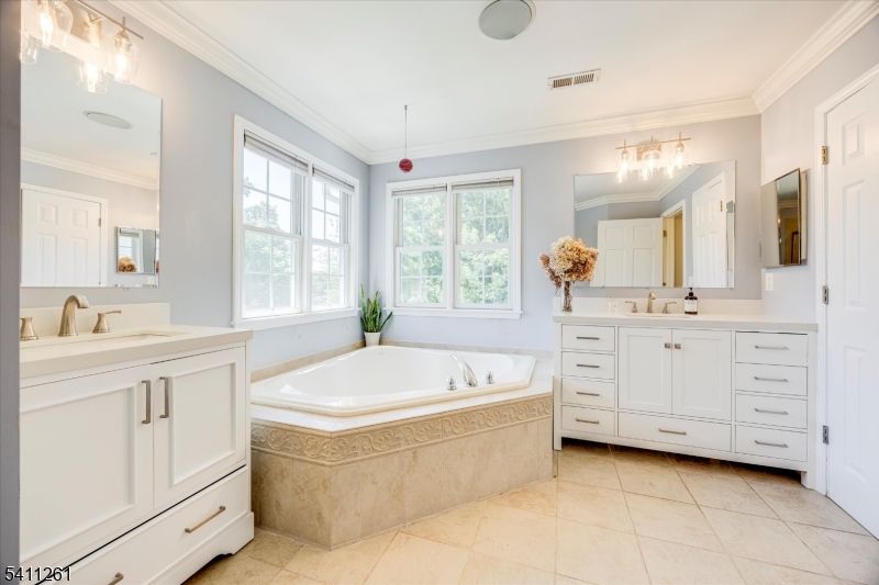 15 Winding Ridge Rd
