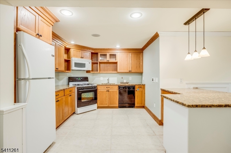 15 Winding Ridge Rd