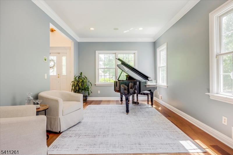 15 Winding Ridge Rd