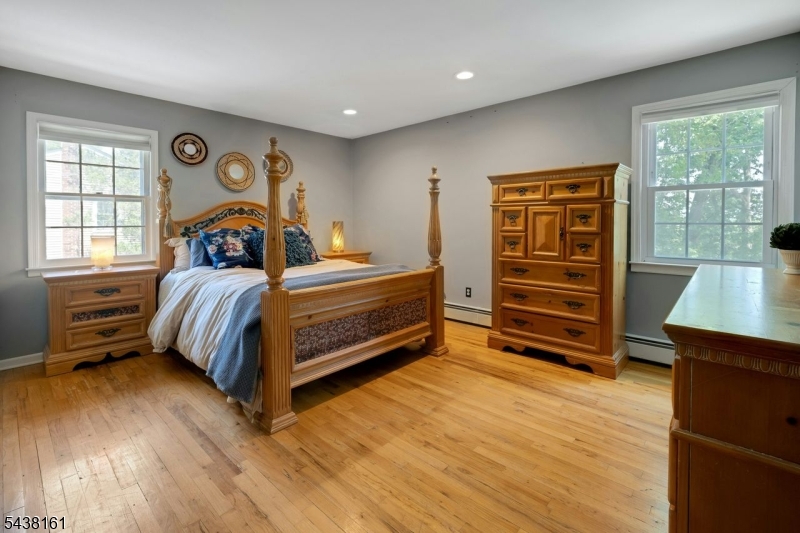 50 Crestwood Rd