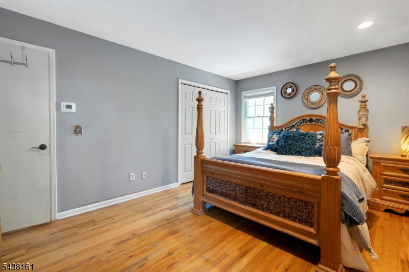50 Crestwood Rd