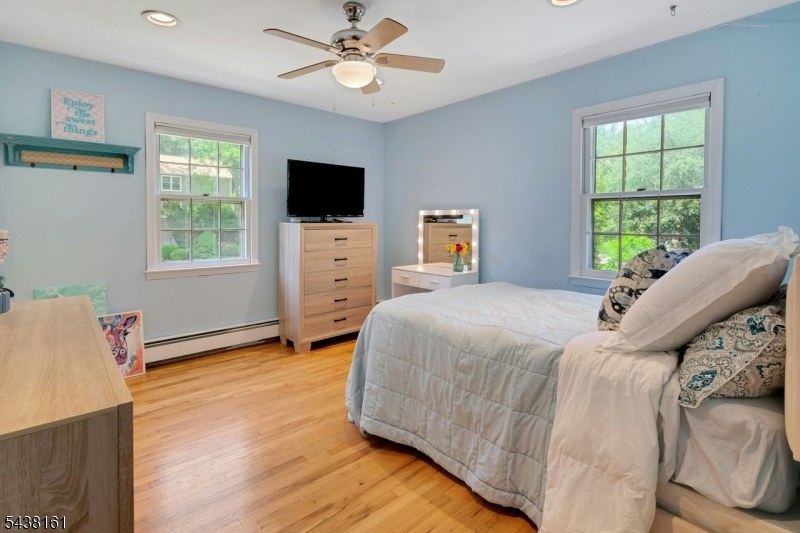 50 Crestwood Rd