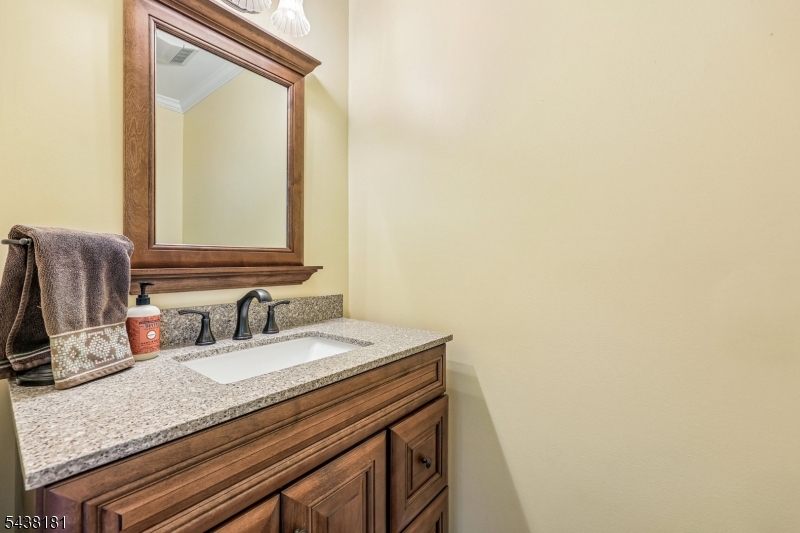 12 Meadow Ridge Rd