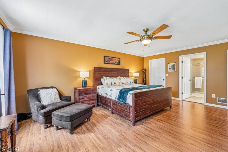 12 Meadow Ridge Rd