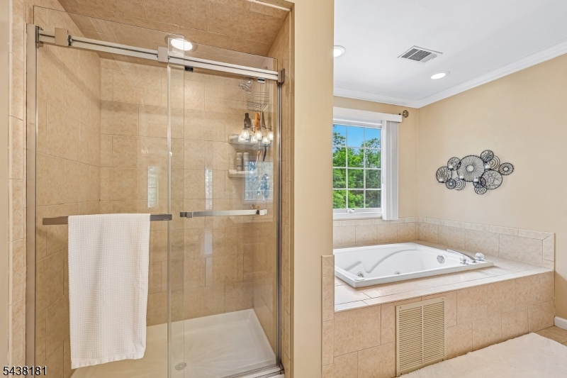 12 Meadow Ridge Rd