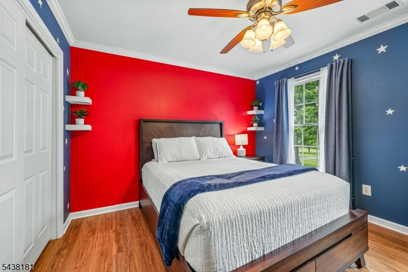 12 Meadow Ridge Rd