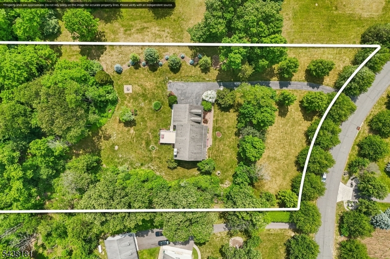 12 Meadow Ridge Rd