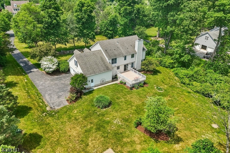 12 Meadow Ridge Rd