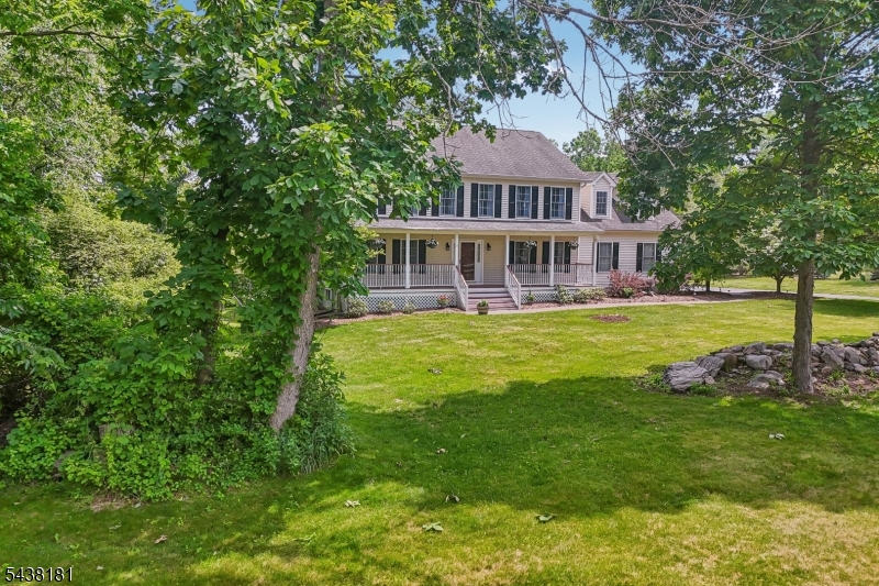 12 Meadow Ridge Rd