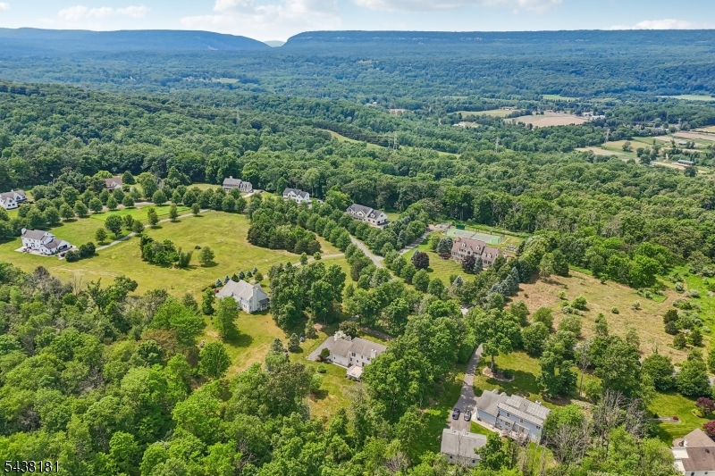 12 Meadow Ridge Rd