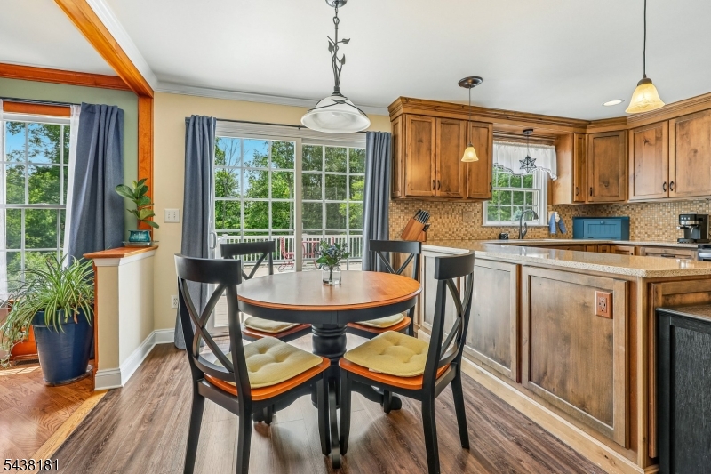 12 Meadow Ridge Rd