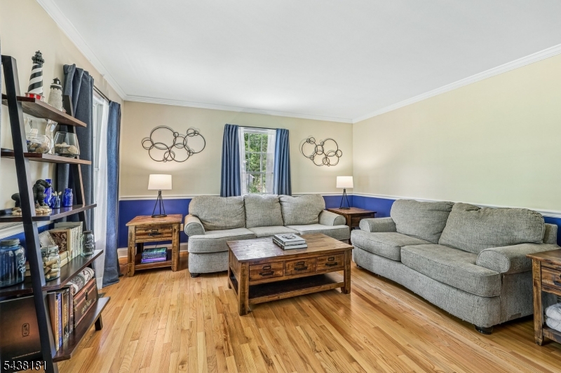 12 Meadow Ridge Rd