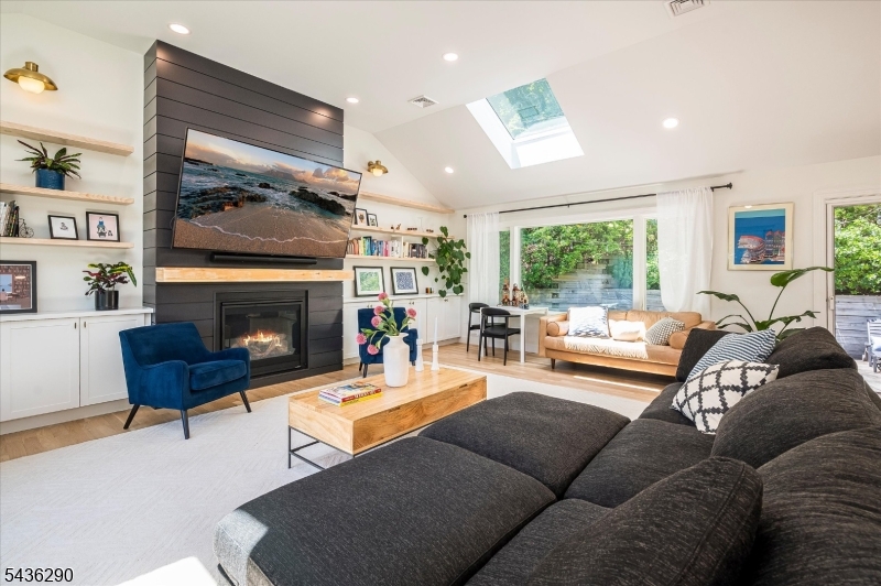 244 Highland Ave
