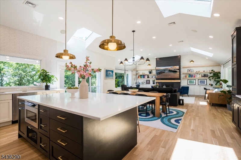 244 Highland Ave