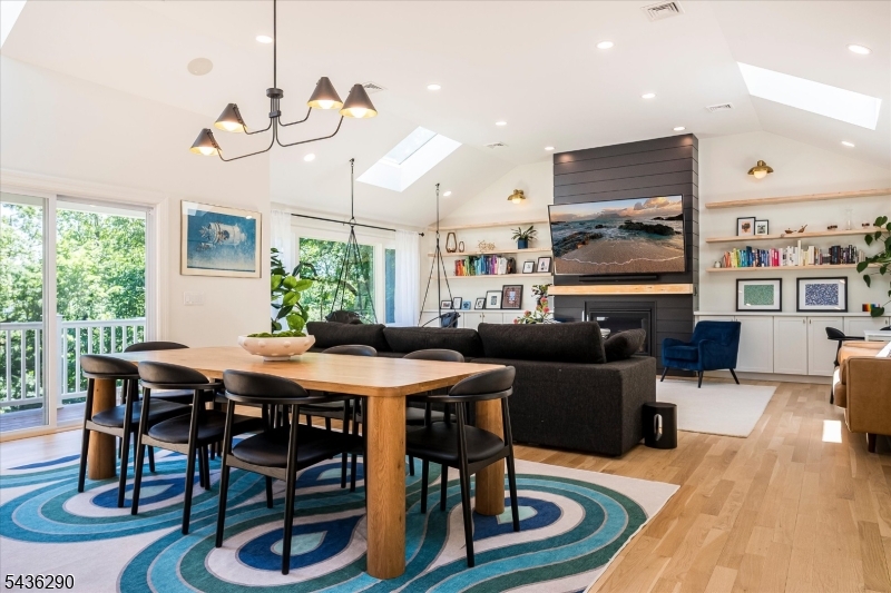 244 Highland Ave