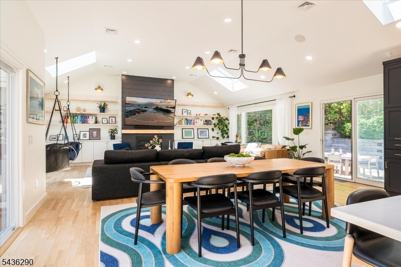 244 Highland Ave