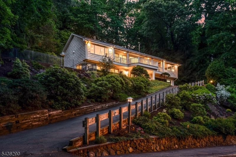244 Highland Ave