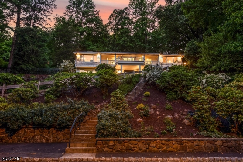 244 Highland Ave