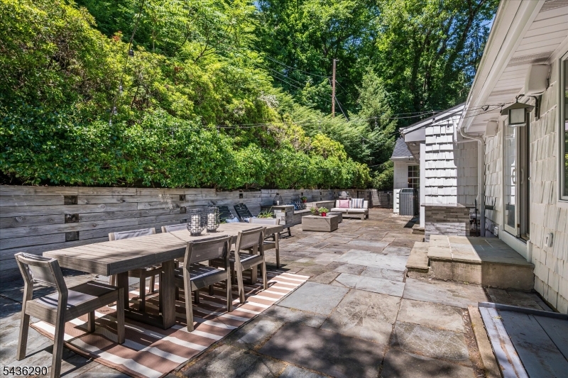 244 Highland Ave