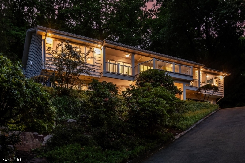 244 Highland Ave