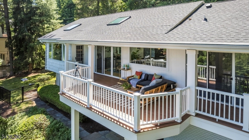 244 Highland Ave