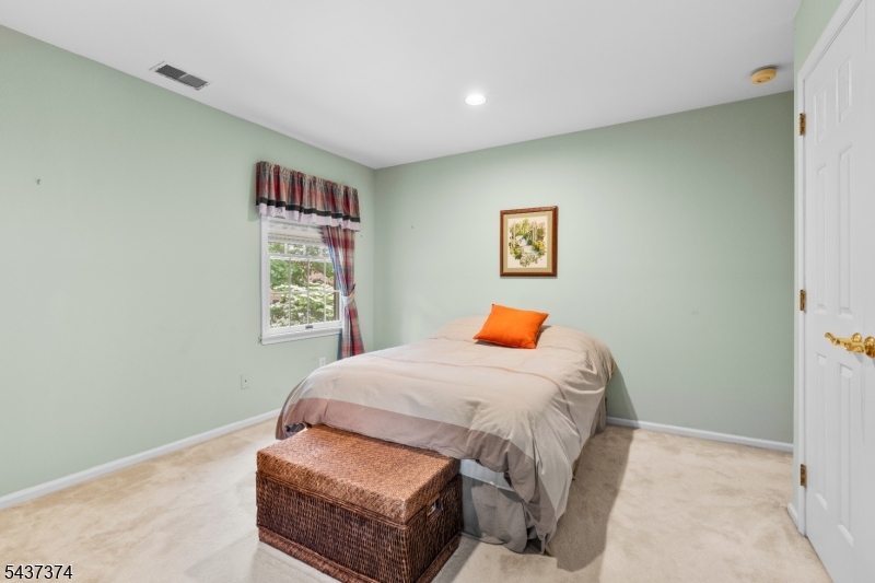 38 Canterbury Rd