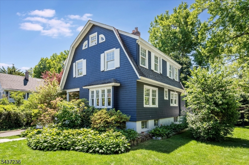 2 Harvard St