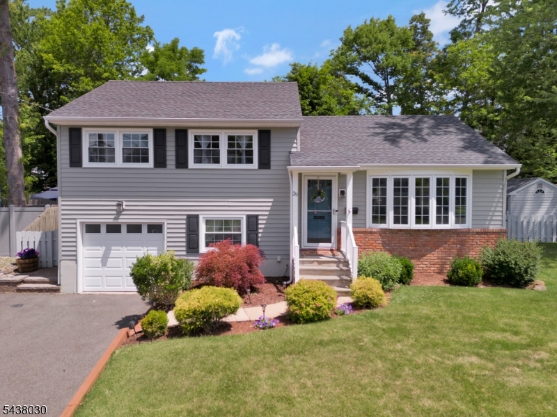 29 Bradford St