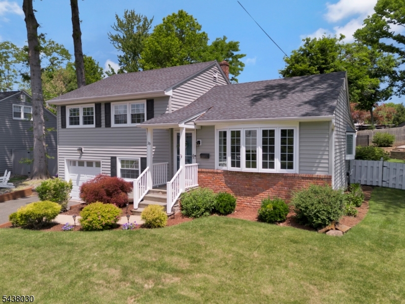 29 Bradford St