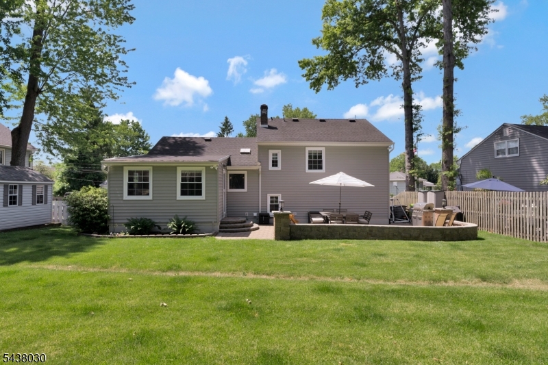 29 Bradford St