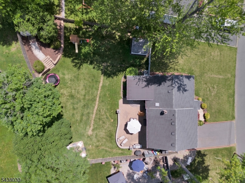 29 Bradford St