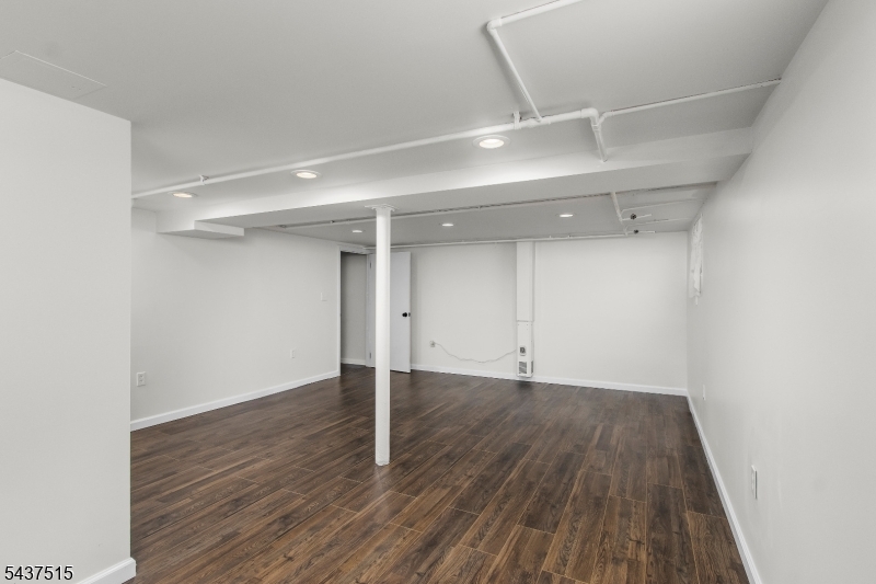 75 Lancaster Rd