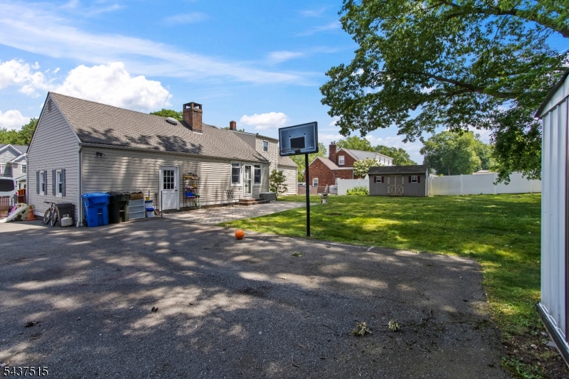 75 Lancaster Rd