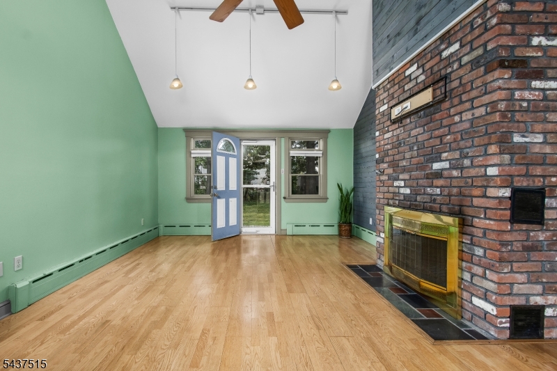 75 Lancaster Rd
