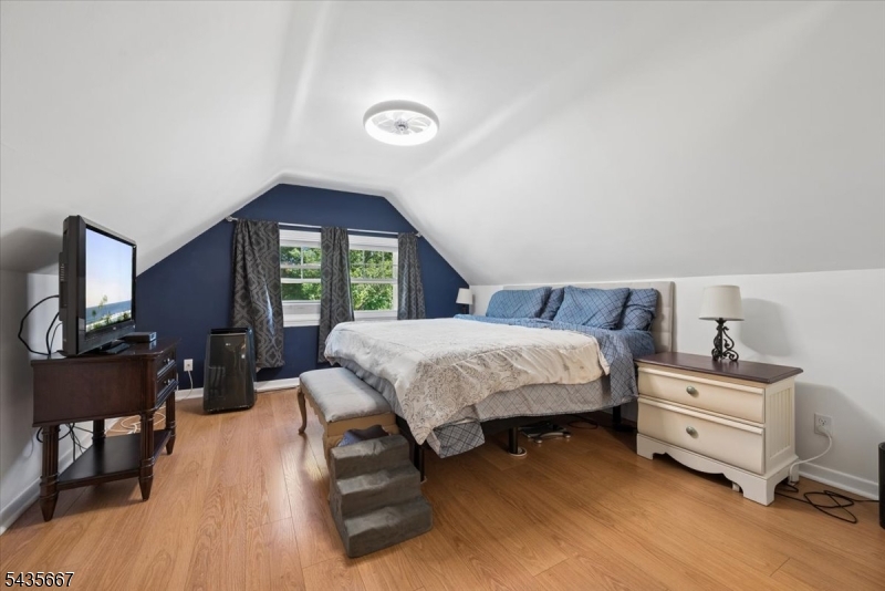 336 Vanderveer Rd