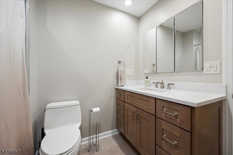 336 Vanderveer Rd