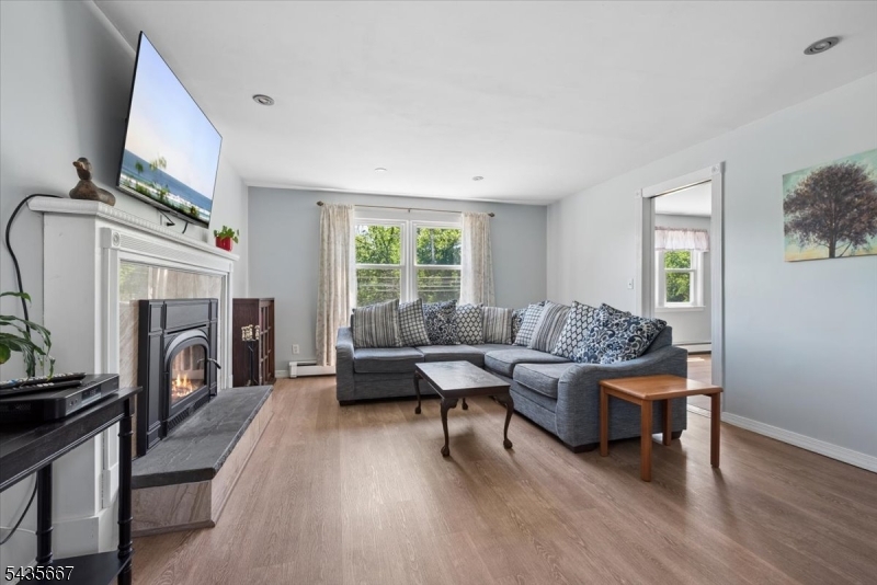 336 Vanderveer Rd