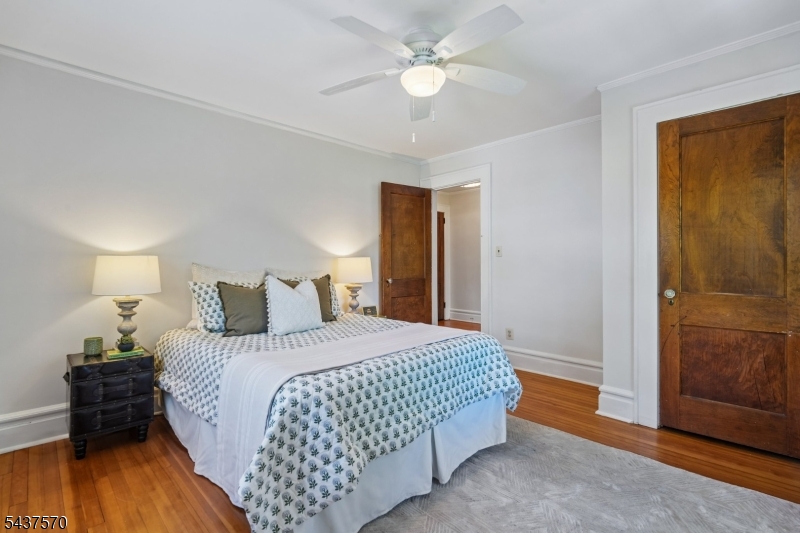 280 Western Drive N.