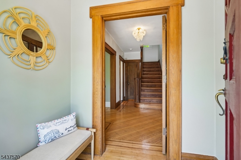 280 Western Drive N.