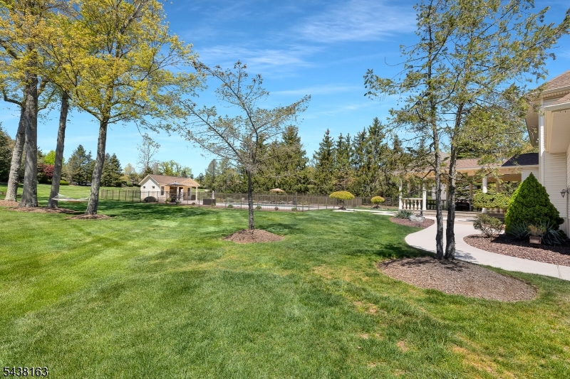 1 Bailiwick Dr