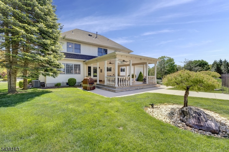 1 Bailiwick Dr