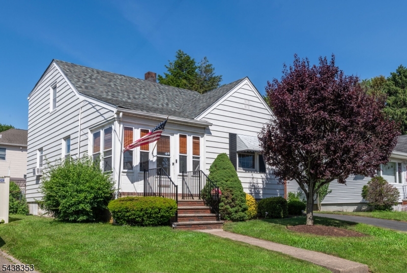 65 Harding Ave