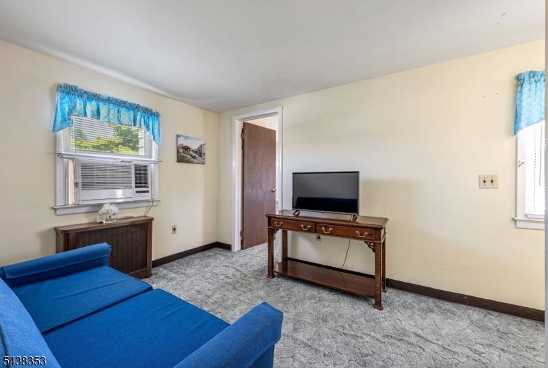 65 Harding Ave