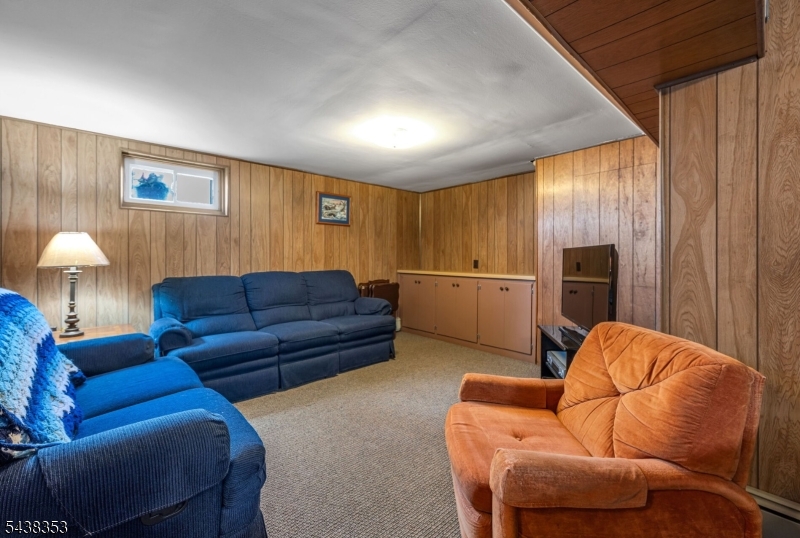 65 Harding Ave