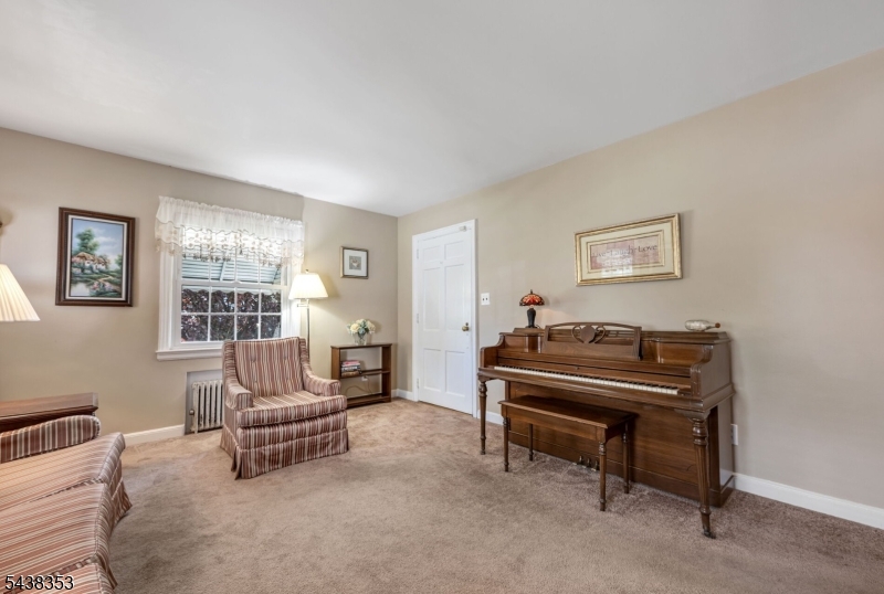 65 Harding Ave