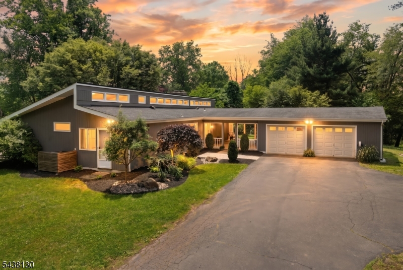 67 Wertsville Rd
