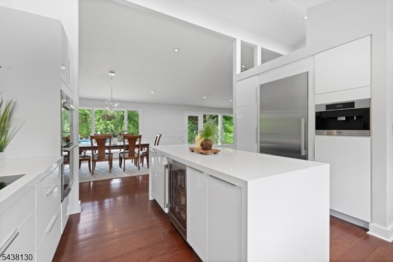 67 Wertsville Rd