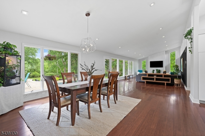 67 Wertsville Rd