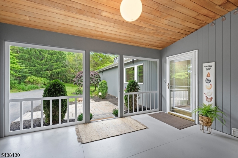67 Wertsville Rd